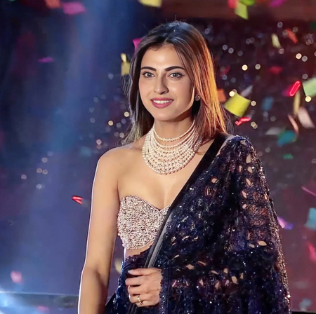 फरहाना भट्ट ने बेबाक अंदाज से बिग बॉस 19 में दिखाया दम, शो में मचाए रखा हंगामा फरहाना भट्ट ने बेबाक अंदाज से बिग बॉस 19 में दिखाया दम, शो में मचाए रखा हंगामा