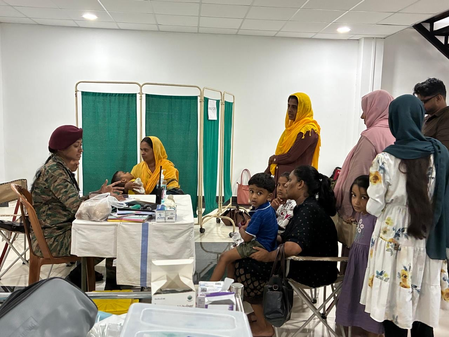 श्रीलंका में चक्रवात प्रभावितों के लिए संजीवनी बनी भारतीय मदद, फील्ड हॉस्पिटल्स में इलाज जारी श्रीलंका में चक्रवात प्रभावितों के लिए संजीवनी बनी भारतीय मदद, फील्ड हॉस्पिटल्स में इलाज जारी