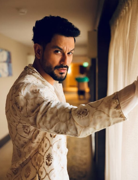 जब महेश भट्ट ने कुणाल खेमू के पिता को किया फोन, अभिनेता ने सुनाया 'जख्म' फिल्म का मजेदार किस्सा जब महेश भट्ट ने कुणाल खेमू के पिता को किया फोन, अभिनेता ने सुनाया 'जख्म' फिल्म का मजेदार किस्सा