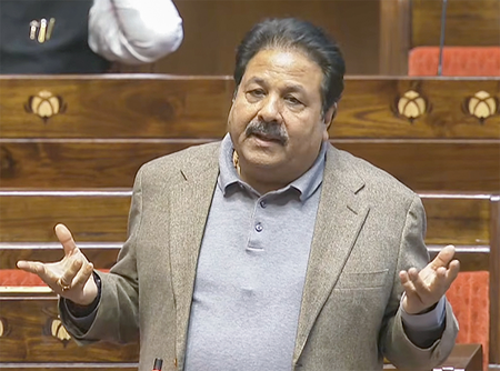 कांग्रेस सांसद राजीव शुक्ला का भाजपा पर पलटवार, कहा- अपनी शर्तें लागू न करें