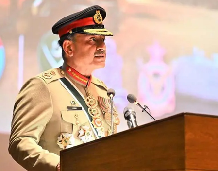 पहले ही भाषण में 'सीडीएफ' आसिम मुनीर को याद आए 'पड़ोसी', पाकिस्तान की काबिलियत का किया बखान