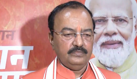 कांग्रेस ने तुष्टिकरण के लिए वंदे मातरम और देश के टुकड़े किए: केशव प्रसाद मौर्य