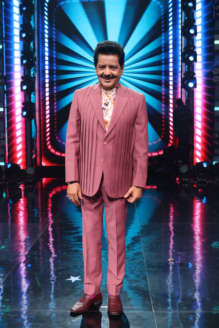 Indian Idol 16: Udit Narayan, Kavita Krishnamurthy’s reunion ignites ’90s nostalgia Indian Idol 16: Udit Narayan, Kavita Krishnamurthy’s reunion ignites ’90s nostalgia