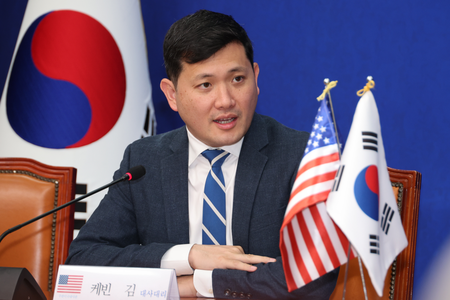 <div>South Korea, US maintaining 'very close' cooperation on all North Korea-related issues: US envoy</div>