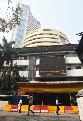 Sensex, Nifty slip ahead of US Fed decision