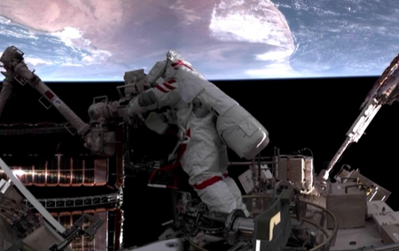 शनचो-21 अंतरिक्ष यात्रियों की प्रायोगिक मॉड्यूल के बाहर गतिविधि सफल रही शनचो-21 अंतरिक्ष यात्रियों की प्रायोगिक मॉड्यूल के बाहर गतिविधि सफल रही