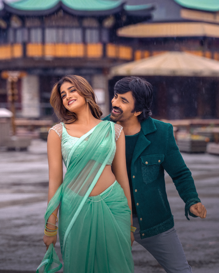 Mellifluous number 'Addham Mundhu' from Ravi Teja-starrer 'Bhartha Mahasayulaku Wignyapthi' released Mellifluous number 'Addham Mundhu' from Ravi Teja-starrer 'Bhartha Mahasayulaku Wignyapthi' released