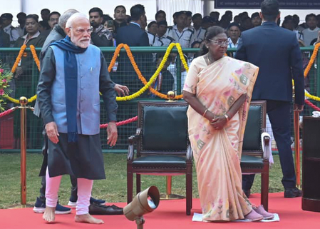 आंध्र प्रदेश बस हादसा: राष्ट्रपति और प्रधानमंत्री ने हादसे पर जताया दुख, अनुग्रह राशि का ऐलान