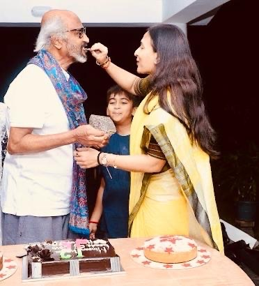 <div>Aishwaryaa Rajinikanth wishes a Happy Birthday to her 'life & father' Rajinikanth</div>
