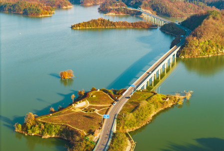 चीन में दक्षिण-उत्तर जल मोड़ परियोजना से बहुत ज्यादा पानी का परिवहन चीन में दक्षिण-उत्तर जल मोड़ परियोजना से बहुत ज्यादा पानी का परिवहन