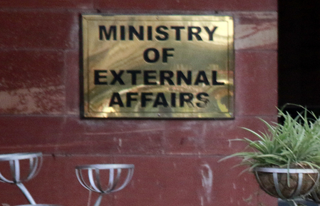 संयुक्त सचिव सुजीत घोष ने की चीन की यात्रा, आपसी रिश्तों को सुधारने पर जोर