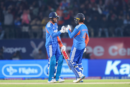 3rd T20I: Bowlers and Abhishek power India to seven-wicket win over SA 3rd T20I: Bowlers and Abhishek power India to seven-wicket win over SA