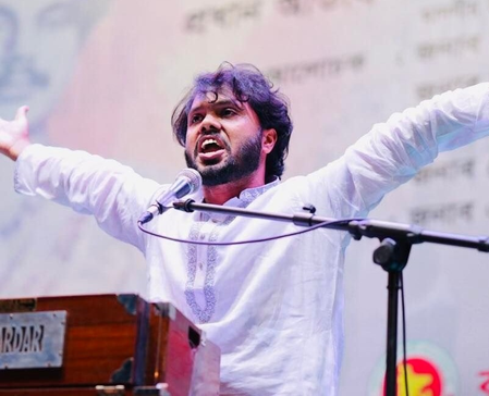 Student-turned-politician injured in Dhaka shooting taken to Singapore for advanced treatment Student-turned-politician injured in Dhaka shooting taken to Singapore for advanced treatment