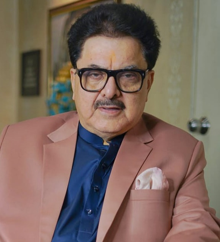 3 बड़े इवेंट्स और शानदार व्यवस्था, अशोक पंडित ने मुंबई पुलिस का आभार जताया