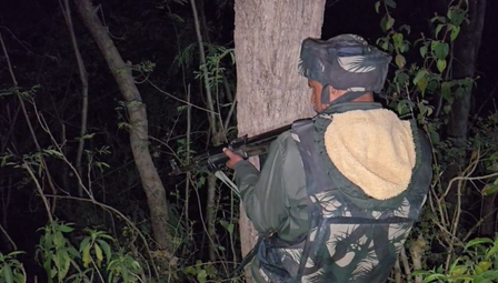 जम्मू-कश्मीर उधमपुर में आतंकियों और सुरक्षाबलों के बीच मुठभेड़ जम्मू-कश्मीर उधमपुर में आतंकियों और सुरक्षाबलों के बीच मुठभेड़