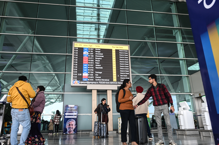 आईजीआई एयरपोर्ट पर 48 करोड़ का गांजा पकड़ा, बैंकॉक से आए 6 यात्री गिरफ्तार आईजीआई एयरपोर्ट पर 48 करोड़ का गांजा पकड़ा, बैंकॉक से आए 6 यात्री गिरफ्तार