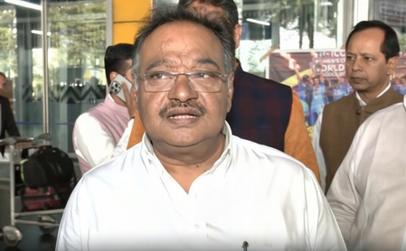 वोटर लिस्ट में गड़बड़ी में लेफ्ट था ग्रेजुएट तो टीएमसी पोस्ट ग्रेजुएट समिक भट्टाचार्य वोटर लिस्ट में गड़बड़ी में लेफ्ट था ग्रेजुएट तो टीएमसी पोस्ट ग्रेजुएट समिक भट्टाचार्य