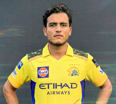 प्रशांत वीर को आईपीएल 2026 की नीलामी में रिकॉर्ड कीमत मिलने पर अमेठी में जश्न का माहौल