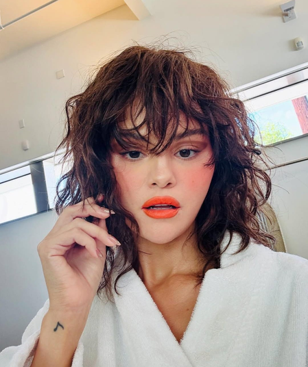 Selena Gomez speaks up on speculation about the way she speaks Selena Gomez speaks up on speculation about the way she speaks