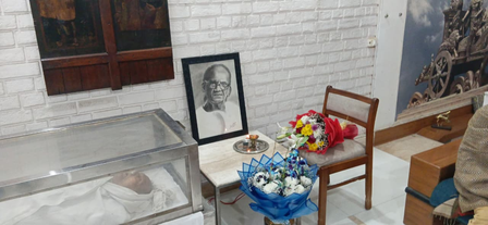 कला जगत को अपूरणीय क्षति 100 वर्ष की उम्र ने स्टेच्यू ऑफ यूनिटी के रचनाकार राम सुतार का निधन कला जगत को अपूरणीय क्षति 100 वर्ष की उम्र ने स्टेच्यू ऑफ यूनिटी के रचनाकार राम सुतार का निधन