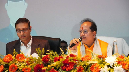 डिप्टी सीएम विजय सिन्हा ने अधिकारियों को दी चेतावनी, जो विभाग को कलंकित करेंगे, होगी कार्रवाई