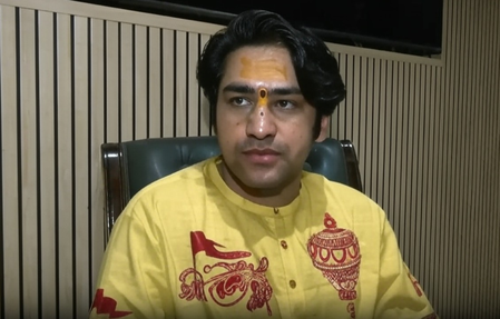 कैंसर से भी ज्यादा खतरनाक है धर्म परिवर्तन धीरेंद्र शास्त्री कैंसर से भी ज्यादा खतरनाक है धर्म परिवर्तन धीरेंद्र शास्त्री