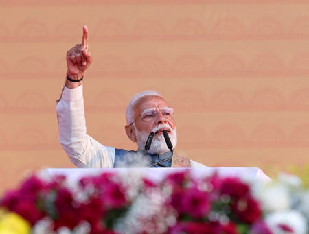 पीएम मोदी का विपक्ष पर प्रहार, बोले- कांग्रेस और सपा ने डॉ. अंबेडकर को भुलाने का किया पाप