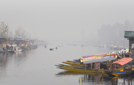 श्रीनगर में न्यूनतम तापमान जीरो डिग्री से ऊपर, गुलमर्ग और पहलगाम में शीतलहर जारी