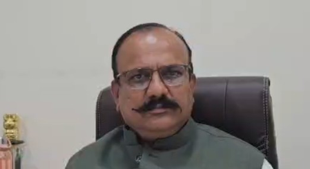 ‘वे ‘गजनी’ हैं, पुरानी बातों को भूल जाते हैं’, फडणवीस पर कांग्रेस नेता हर्षवर्धन सपकाल का तंज