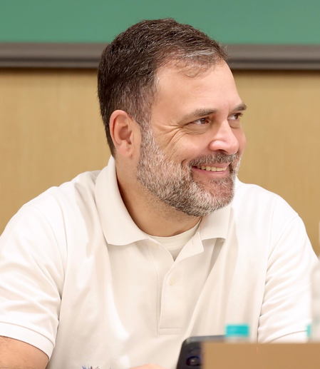 ट्रेड डील में सरकार ने किसानों की मेहनत और खून पसीने को बेचा : राहुल गांधी