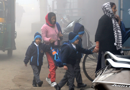 बिहार  अधिक ठंड के कारण पटना में 8वीं तक के सभी स्कूल 30 दिसंबर तक बंद