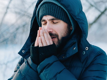 अचानक सर्दियों में बढ़ जाती है दिल की धड़कन? जानें क्या है विंटर एंग्जायटी