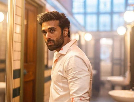 जन्मदिन विशेष  हर जॉनर में दम दिखा रहे पुलकित सम्राट, कॉमेडी से रोमांस तक छाए अभिनेता