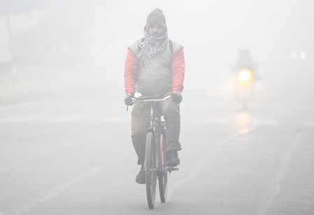 नए साल के पहले दिन भी एनसीआर की हवा ‘जहरीली’, हल्की बारिश से राहत की उम्मीद, आगे बढ़ेगी ठंड