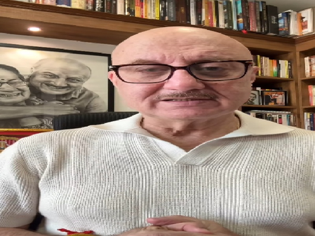 देश की रक्षा में जान गंवाने वाले सैनिकों को अनुपम खेर ने किया याद, पोस्ट के जरिए व्यक्त की भावनाएं देश की रक्षा में जान गंवाने वाले सैनिकों को अनुपम खेर ने किया याद, पोस्ट के जरिए व्यक्त की भावनाएं