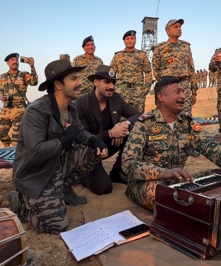 Varun Dhawan, Ahan Shetty & Sonu Nigam jam on 'Ghar Kab Aaoge’ with our Indian soldiers Varun Dhawan, Ahan Shetty & Sonu Nigam jam on 'Ghar Kab Aaoge’ with our Indian soldiers