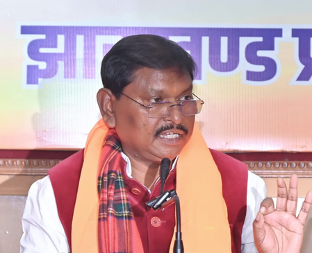 झारखंड सरकार ने पेसा नियमावली की आत्मा से किया खिलवाड़ अर्जुन मुंडा झारखंड सरकार ने पेसा नियमावली की आत्मा से किया खिलवाड़ अर्जुन मुंडा