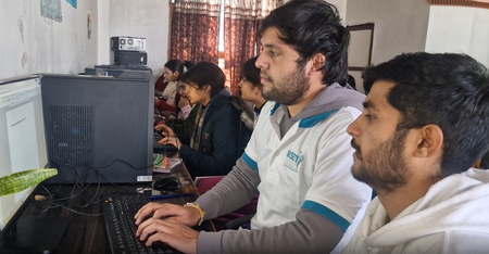 जम्मू-कश्मीर ‘असिस्टेंट बुककीपिंग ट्रेनिंग’ कोर्स युवाओं का जीवन कर रहा रोशन, केंद्र उठा रहा सारा खर्च जम्मू-कश्मीर ‘असिस्टेंट बुककीपिंग ट्रेनिंग’ कोर्स युवाओं का जीवन कर रहा रोशन, केंद्र उठा रहा सारा खर्च