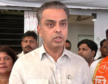 देश की कानून व्यवस्था में दखल देने वालों का विरोध करना चाहिए सांसद मिलिंद देवड़ा देश की कानून व्यवस्था में दखल देने वालों का विरोध करना चाहिए सांसद मिलिंद देवड़ा