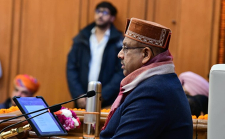 विशेषाधिकार समिति ने केजरीवाल के खिलाफ उचित कार्रवाई की सिफारिश की: विजेंद्र गुप्ता