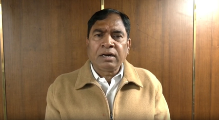 मणिशंकर अय्यर कौन होते हैं केंद्र सरकार को पाठ पढ़ाने वाले: योगेंद्र चंदोलिया