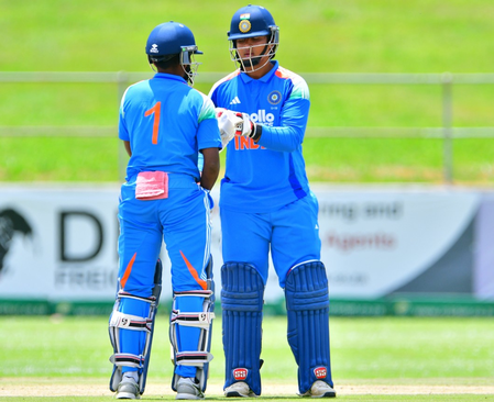 अंडर-19 विश्व कप: 15 जनवरी से शुरू हो रहा मेगा इवेंट, देखें भारतीय टीम का शेड्यूल अंडर-19 विश्व कप: 15 जनवरी से शुरू हो रहा मेगा इवेंट, देखें भारतीय टीम का शेड्यूल