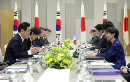 Cooperation between Seoul, Tokyo more important than ever, South Korean President tells Japan PM Cooperation between Seoul, Tokyo more important than ever, South Korean President tells Japan PM