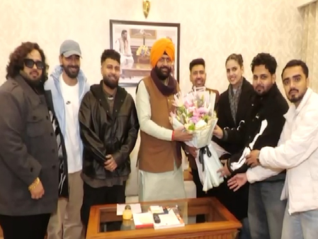 नशे के खिलाफ लड़ने के लिए सीएम नायब सिंह सैनी ने पंजाब-हरियाणा के सिंगर्स से की मुलाकात