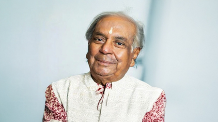 बिरजू महाराज: नृत्य से जब मंच पर चला दी थी ट्रेन, घुंघरुओं में बोलती थी कथक की आत्मा