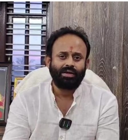 Cong seeks clarification after its leader 'abused' woman Municipal Commissioner in K'taka