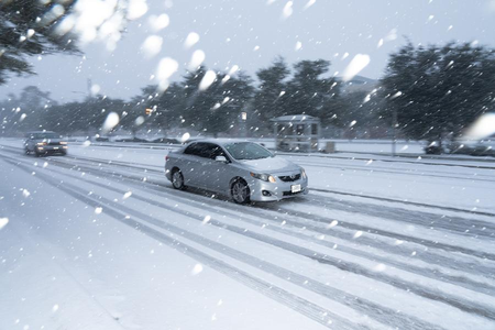 अमेरिका में शीत तूफान का अलर्ट, हाई अलर्ट पर सरकार