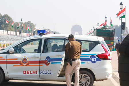 दिल्ली: आदर्श नगर में चाकूबाजी की घटना में दो घायल, मुखर्जी नगर में महिला ने की आत्महत्या