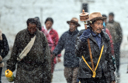 China’s sedentarisation of Tibetan nomads becomes story of displacement, cultural erosion: Report China’s sedentarisation of Tibetan nomads becomes story of displacement, cultural erosion: Report