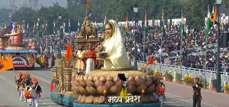 गणतंत्र दिवस की परेड में मध्य प्रदेश की झांकी अहिल्याबाई को समर्पित
